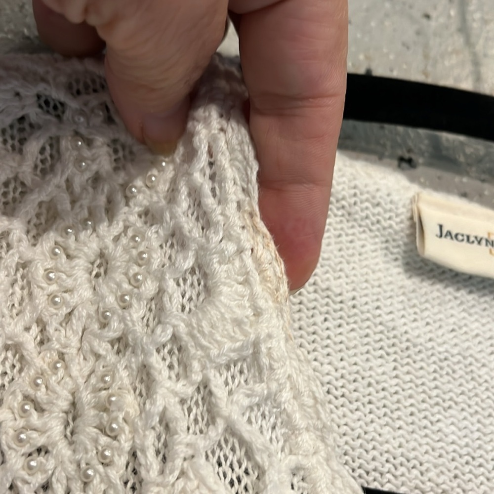 VINTAGE JACLYN SMITH CROCHETED KNIT BEADED SWEATER IVORY CREAM SIZE LARGE - Picture 15 of 16